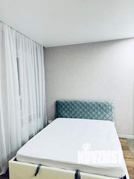 Студия квартира, на длительный срок, 33м2, 5/25 этаж