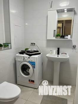 1-к квартира, посуточно, 40м2, 20/25 этаж