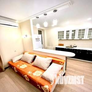 1-к квартира, посуточно, 40м2, 1/1 этаж