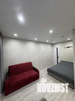 Студия квартира, посуточно, 33м2, 7/23 этаж