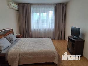 1-к квартира, посуточно, 45м2, 14/22 этаж