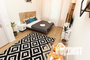 1-к квартира, посуточно, 40м2, 1/25 этаж