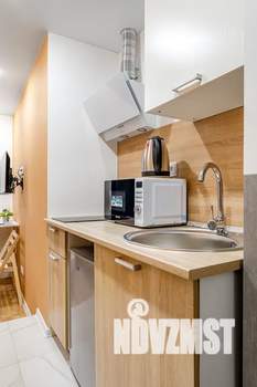 Студия квартира, посуточно, 17м2, 1/9 этаж