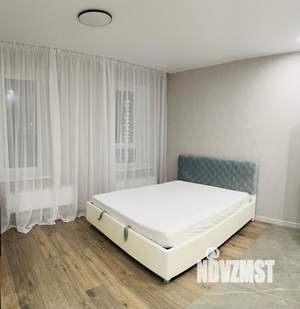 Студия квартира, на длительный срок, 33м2, 5/25 этаж