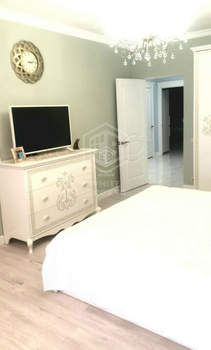 3-к квартира, вторичка, 70м2, 13/27 этаж