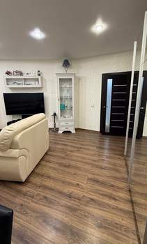 2-к квартира, вторичка, 71м2, 8/8 этаж