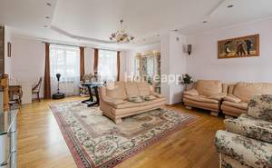 5-к квартира, вторичка, 194м2, 3/3 этаж