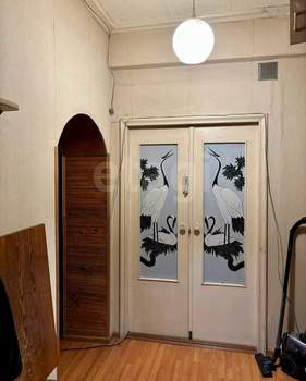 4-к квартира, вторичка, 66м2, 1/3 этаж
