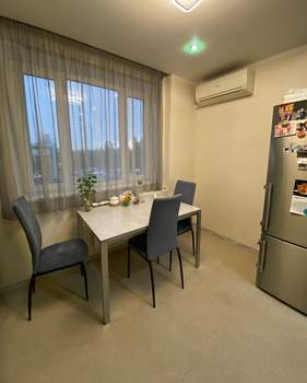4-к квартира, вторичка, 100м2, 3/17 этаж