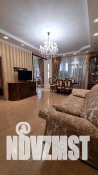 2-к квартира, вторичка, 85м2, 8/17 этаж