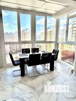 2-к квартира, вторичка, 63м2, 22/27 этаж