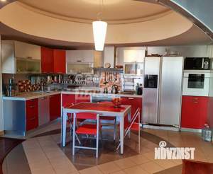 2-к квартира, вторичка, 114м2, 7/14 этаж