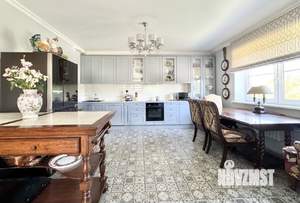 4-к квартира, вторичка, 147м2, 4/9 этаж