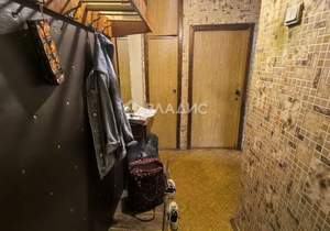 3-к квартира, вторичка, 61м2, 5/5 этаж