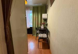 2-к квартира, вторичка, 42м2, 4/4 этаж