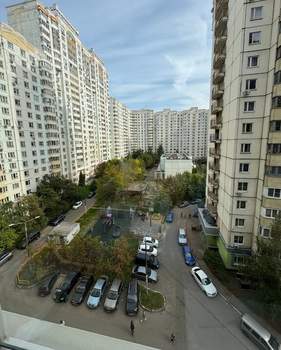 2-к квартира, вторичка, 54м2, 8/17 этаж