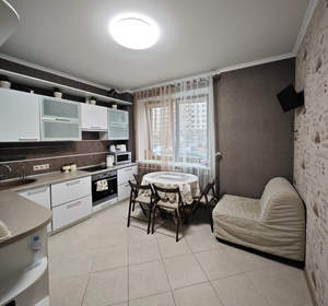 2-к квартира, вторичка, 66м2, 1/12 этаж