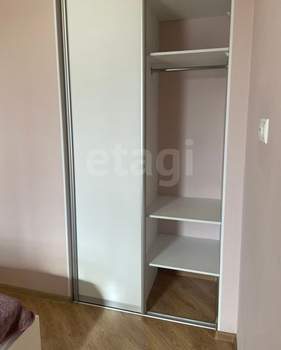 2-к квартира, вторичка, 42м2, 4/17 этаж