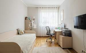 5-к квартира, вторичка, 194м2, 3/3 этаж