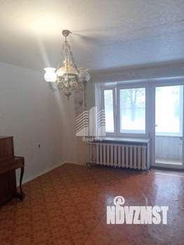 2-к квартира, вторичка, 48м2, 1/4 этаж