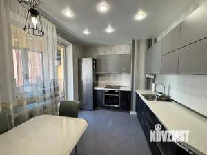 3-к квартира, вторичка, 100м2, 14/22 этаж
