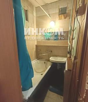 2-к квартира, вторичка, 42м2, 1/9 этаж