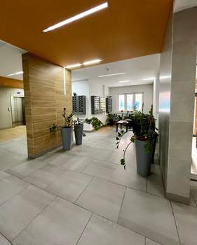 2-к квартира, вторичка, 71м2, 22/25 этаж