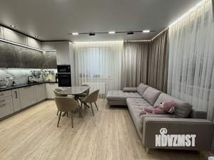 3-к квартира, вторичка, 76м2, 1/25 этаж