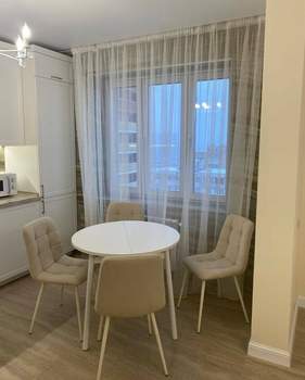 2-к квартира, вторичка, 74м2, 15/23 этаж