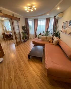 4-к квартира, вторичка, 113м2, 9/9 этаж
