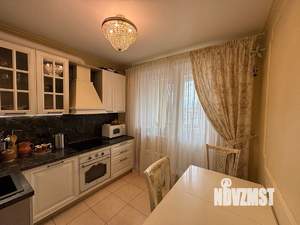 3-к квартира, вторичка, 61м2, 10/12 этаж