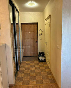 3-к квартира, вторичка, 58м2, 1/25 этаж