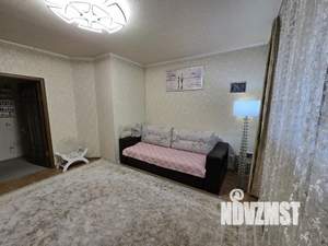 2-к квартира, вторичка, 67м2, 1/17 этаж