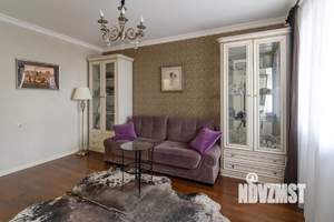 2-к квартира, вторичка, 61м2, 9/17 этаж