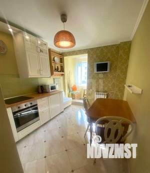 2-к квартира, вторичка, 66м2, 4/19 этаж