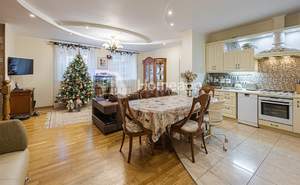 5-к квартира, вторичка, 194м2, 3/3 этаж