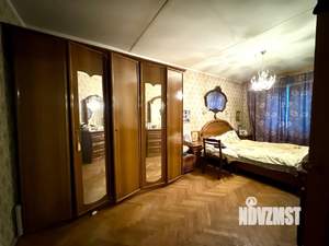 4-к квартира, вторичка, 90м2, 1/9 этаж