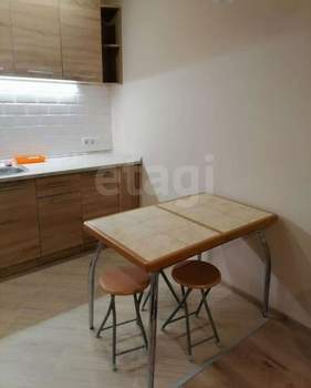 2-к квартира, вторичка, 50м2, 4/14 этаж