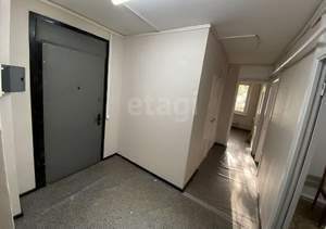3-к квартира, вторичка, 62м2, 1/12 этаж