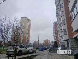 2-к квартира, вторичка, 61м2, 9/17 этаж