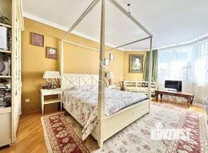 4-к квартира, вторичка, 147м2, 4/9 этаж