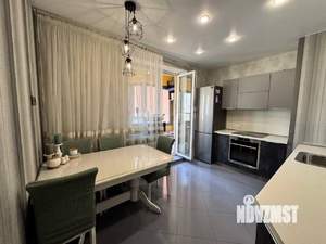 3-к квартира, вторичка, 100м2, 14/22 этаж
