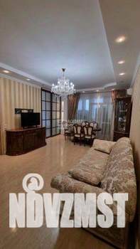 2-к квартира, вторичка, 85м2, 8/17 этаж