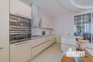 3-к квартира, вторичка, 113м2, 8/18 этаж