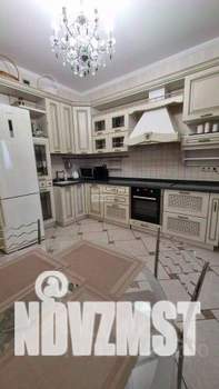 2-к квартира, вторичка, 85м2, 8/17 этаж