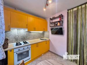 3-к квартира, вторичка, 49м2, 1/9 этаж