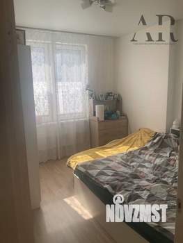 2-к квартира, вторичка, 57м2, 1/25 этаж