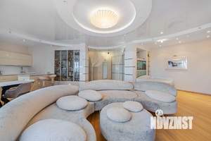 3-к квартира, вторичка, 113м2, 8/18 этаж