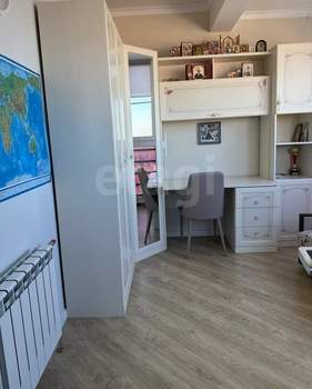 2-к квартира, вторичка, 42м2, 23/27 этаж