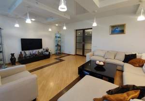 4-к квартира, вторичка, 170м2, 6/9 этаж